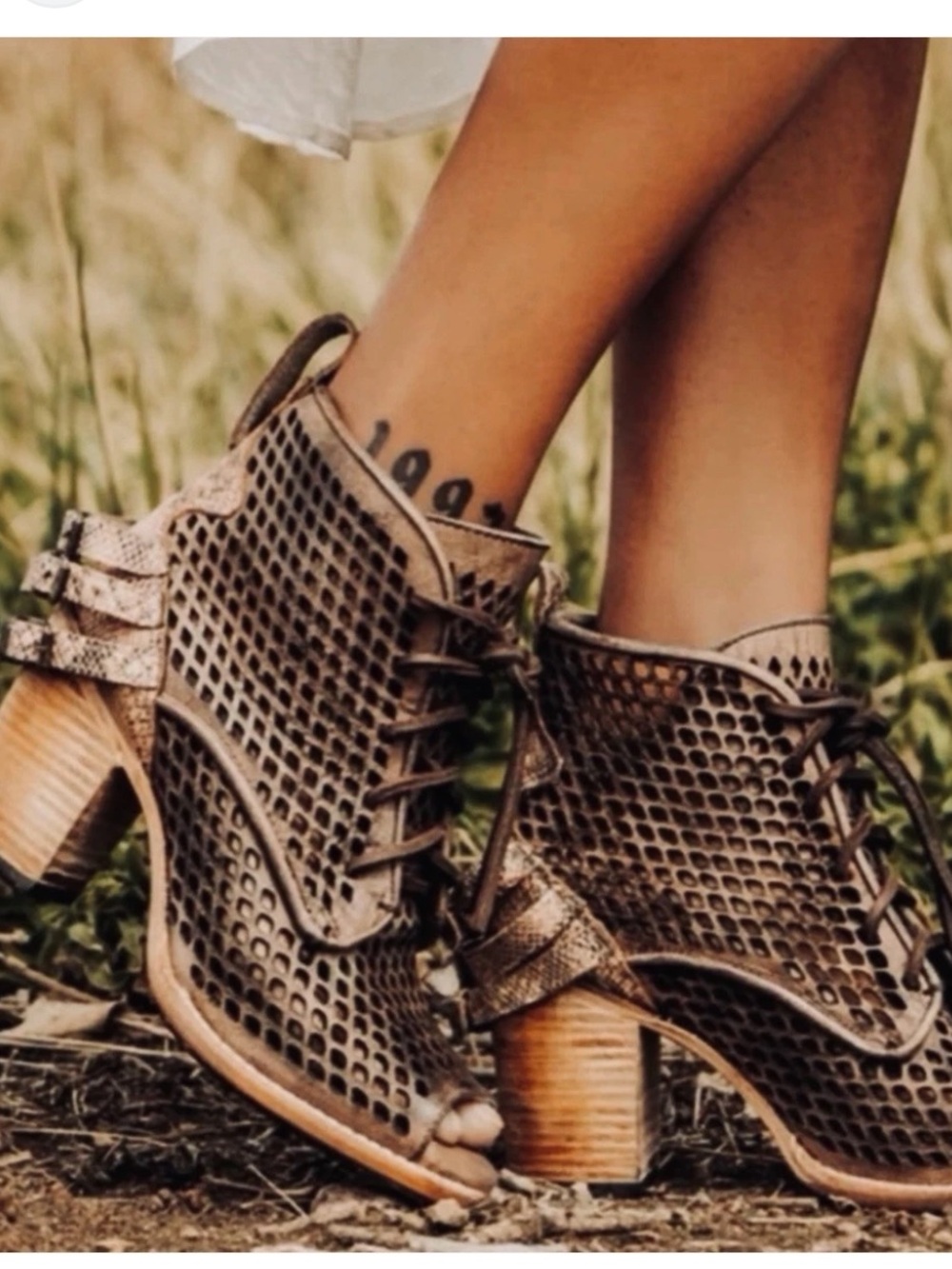Freebird by Steven Benni Brown Perforated Open-Toe Lace-Up Ankle Booties Size 8
